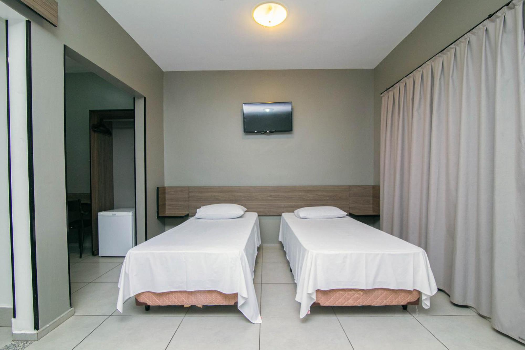 I-Hotel بيراسيكابا المظهر الخارجي الصورة